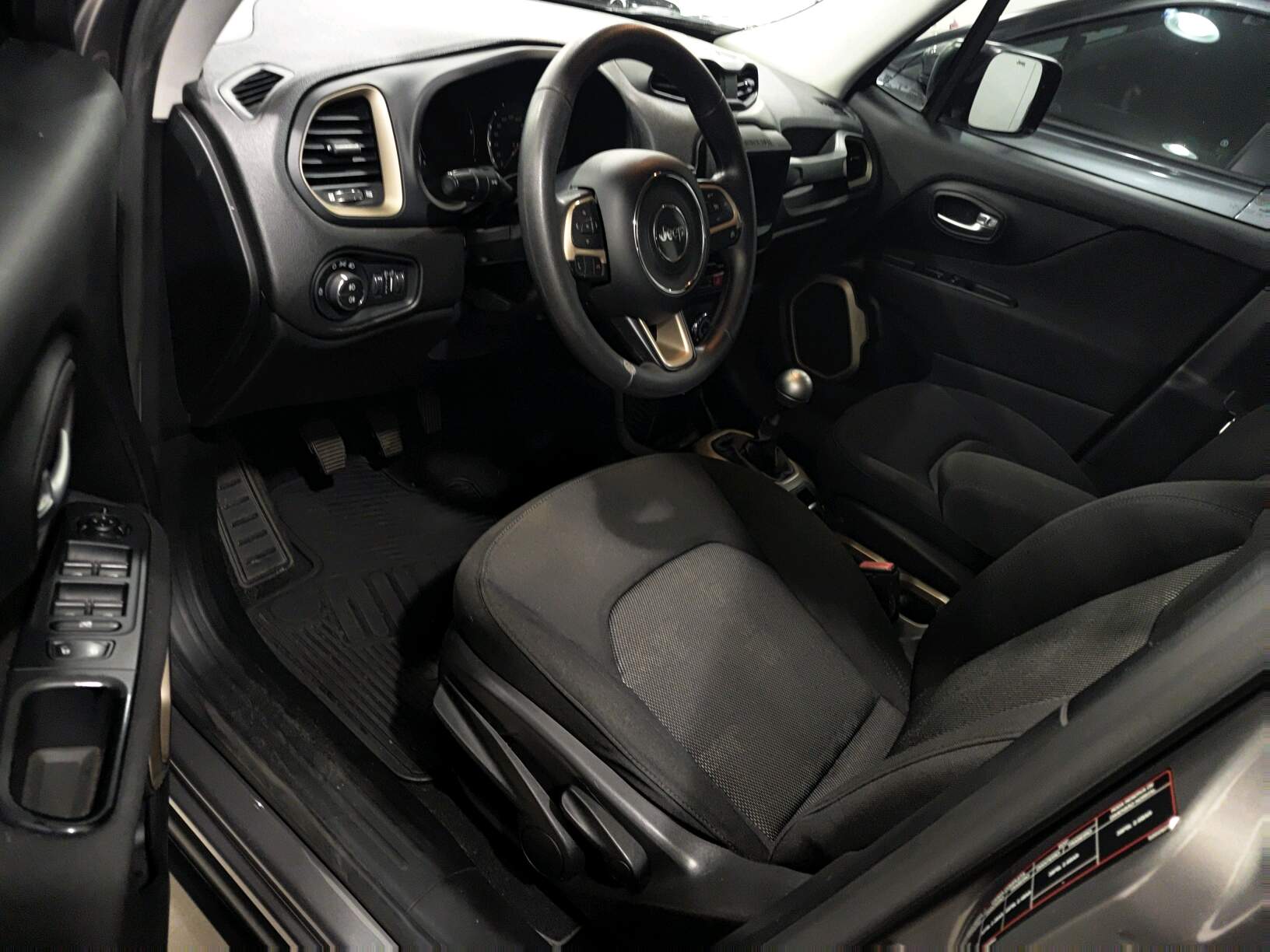 RENEGADE 1.8 16V FLEX SPORT 4P MANUAL