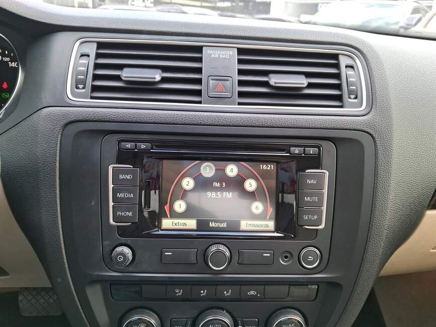 JETTA 2.0 COMFORTLINE FLEX 4P TIPTRONIC