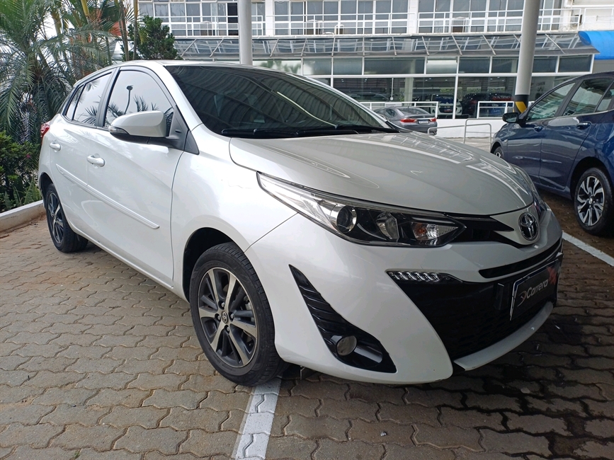 YARIS 1.5 16V FLEX XLS CONNECT MULTIDRIVE