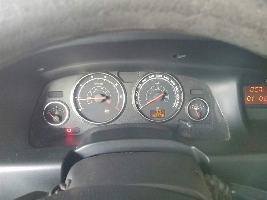 ZAFIRA 2.0 MPFI EXPRESSION 8V FLEX 4P AUTOMATICO