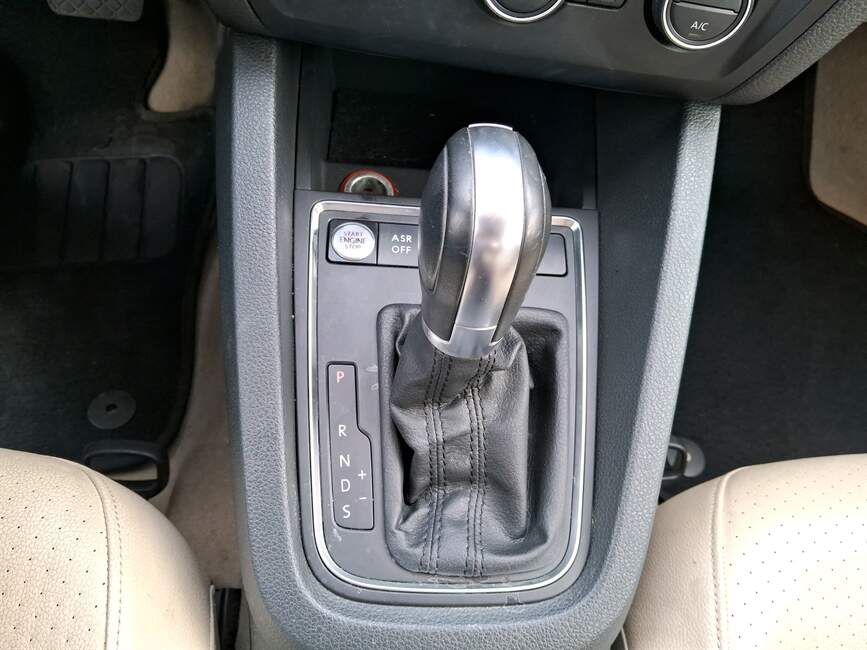 JETTA 2.0 COMFORTLINE FLEX 4P TIPTRONIC