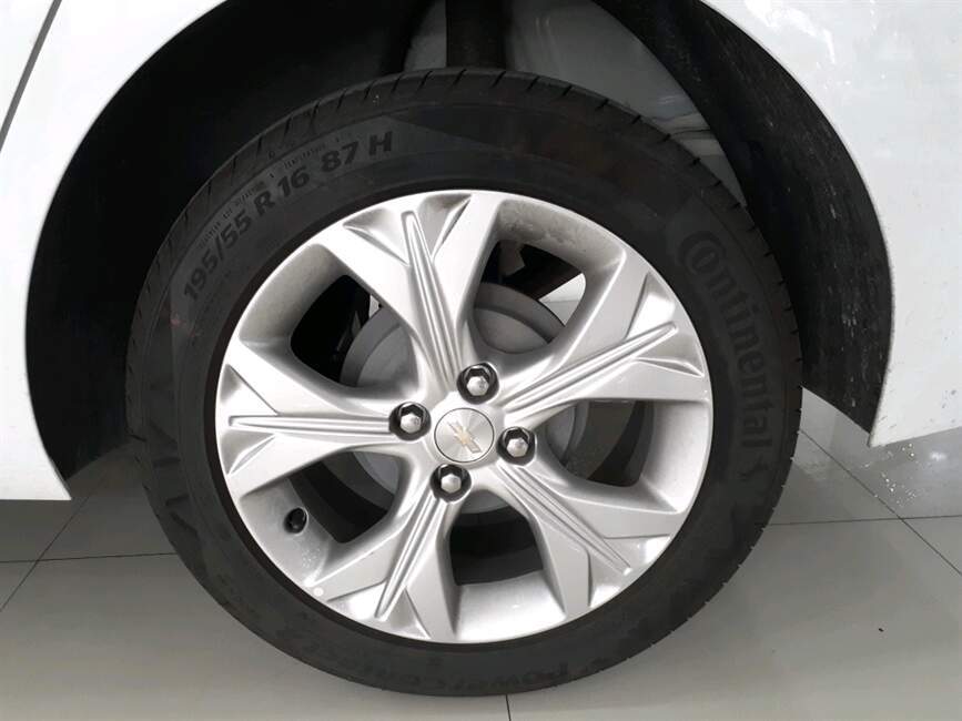 ONIX 1.0 TURBO FLEX PLUS LTZ AUTOMÁTICO