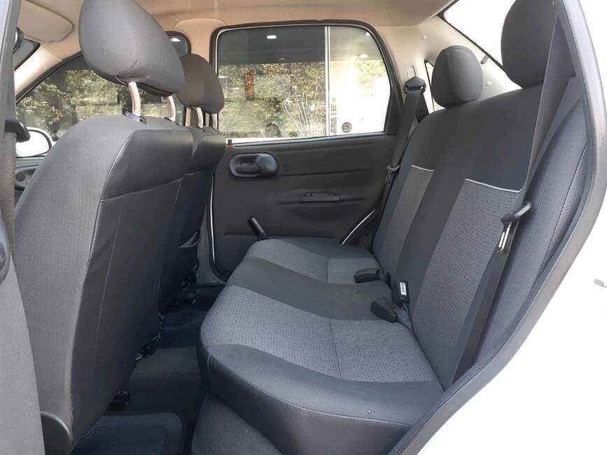 CLASSIC 1.0 MPFI LS 8V FLEX 4P MANUAL