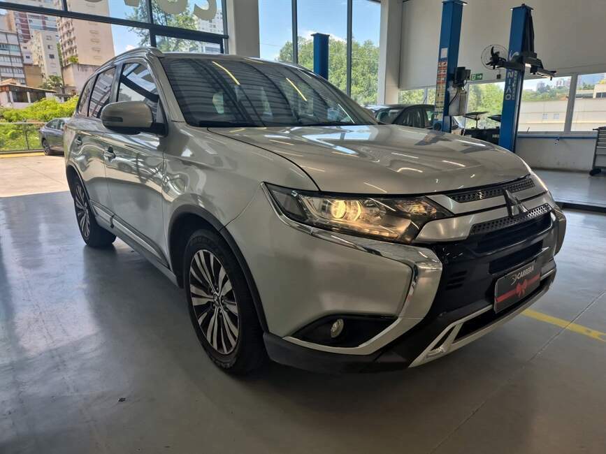 OUTLANDER 2.0 MIVEC GASOLINA HPE AUTOMATICO