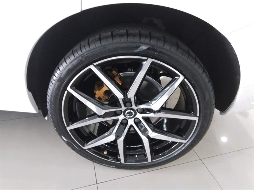 XC60 2.0 T8 RECHARGE POLESTAR ENGINEERED AWD GEART