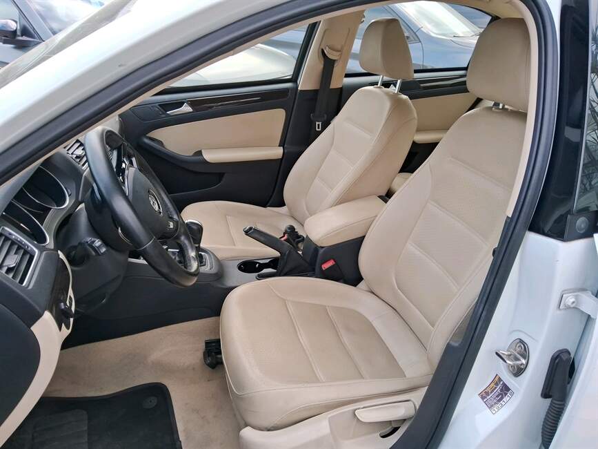 JETTA 2.0 COMFORTLINE FLEX 4P TIPTRONIC