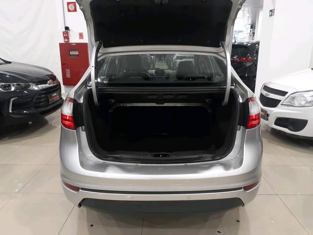 FIESTA 1.6 SE SEDAN 16V FLEX 4P POWERSHIFT
