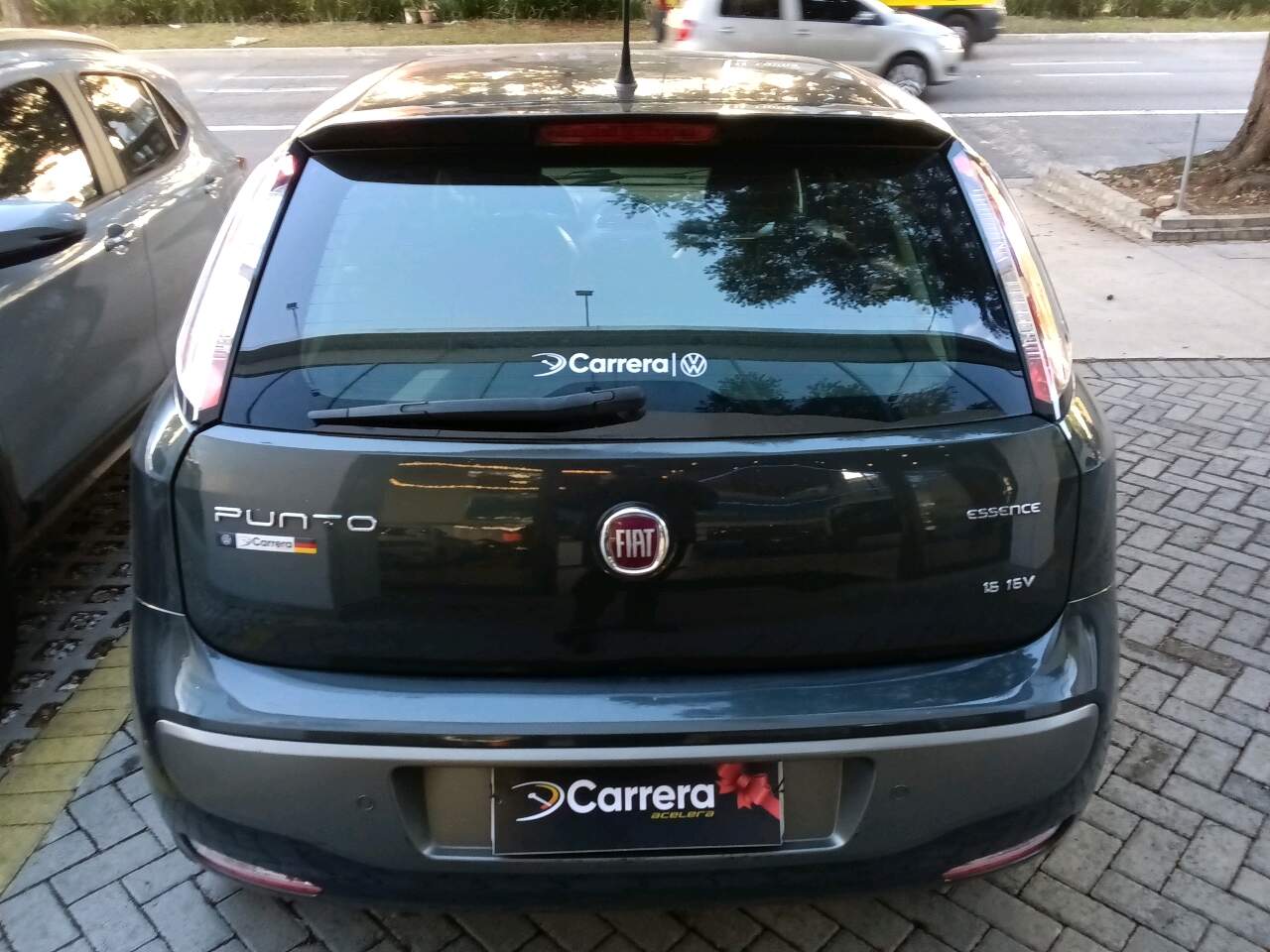 PUNTO 1.6 ESSENCE 16V FLEX 4P AUTOMATIZADO