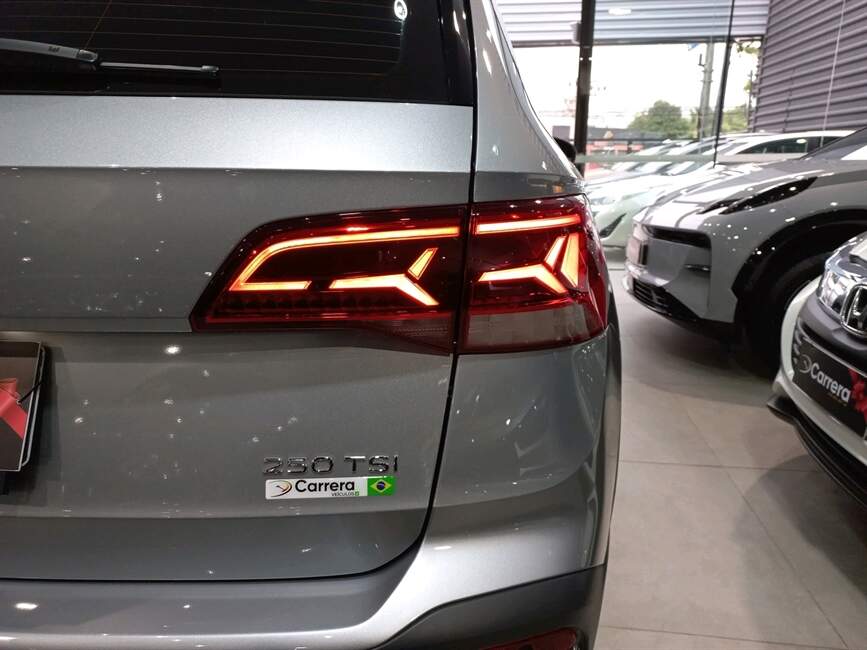 TAOS 1.4  250 TSI TOTAL FLEX HIGHLINE AUTOMÁTICO
