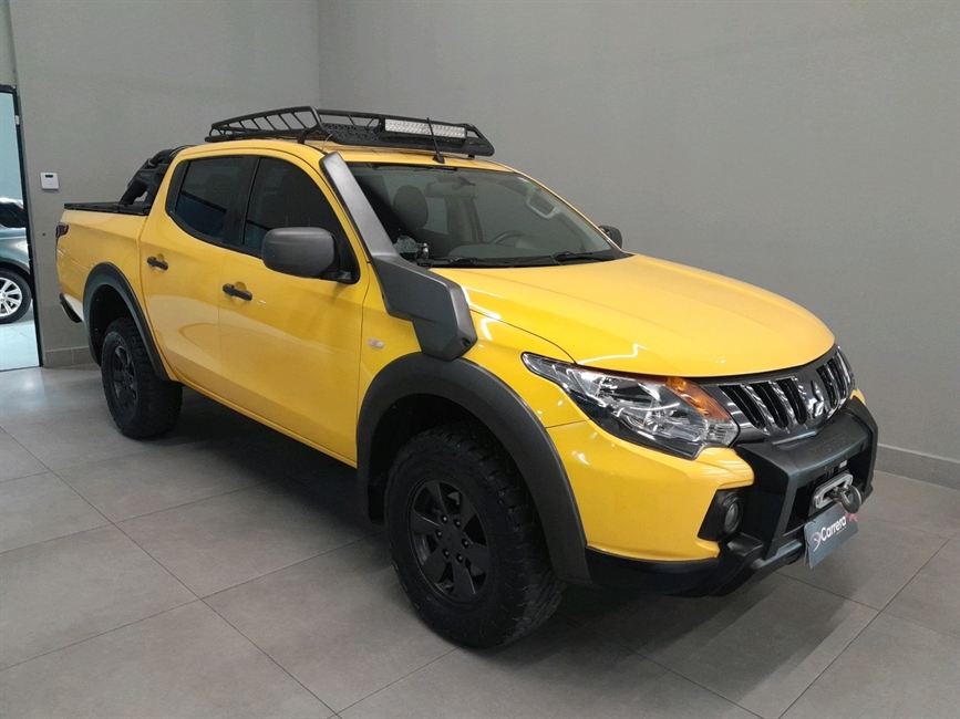L200 TRITON 2.4 16V TURBO DIESEL SAVANA GLS CD 4X4