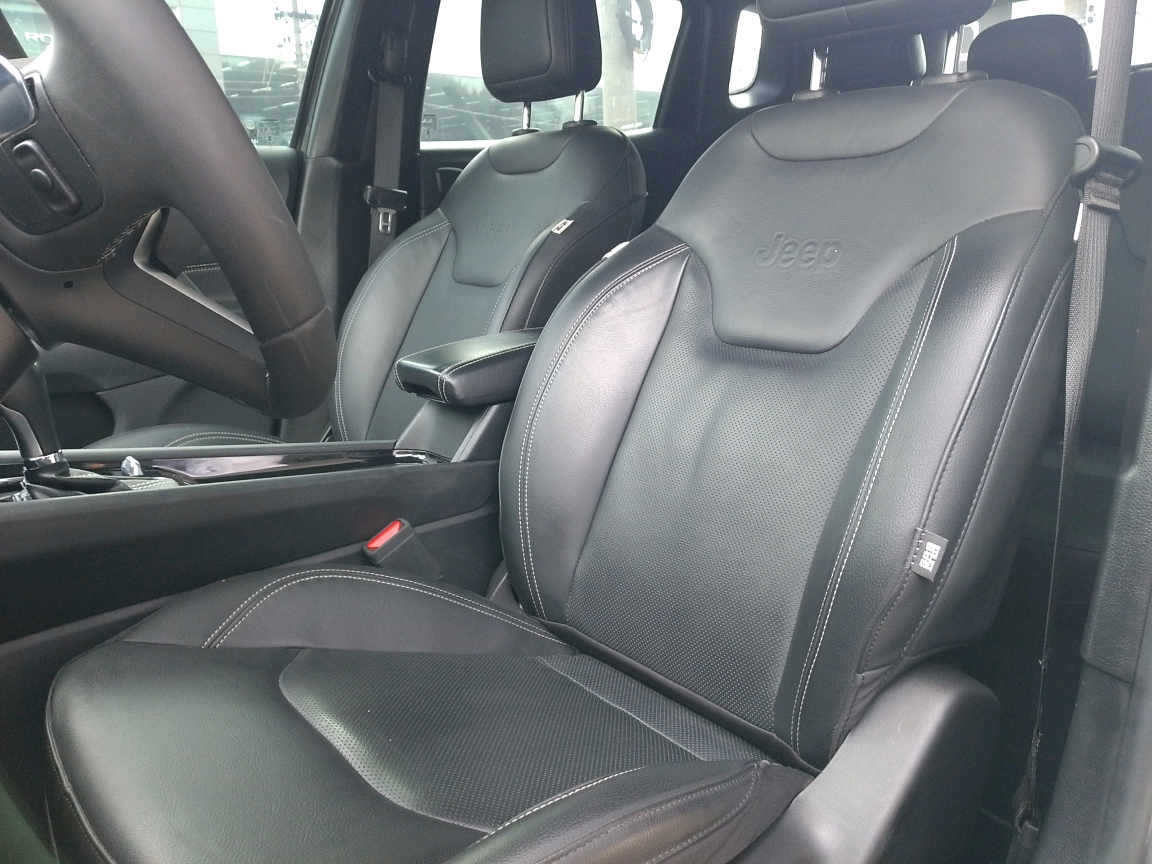 COMPASS 2.0 TD350 TURBO DIESEL LONGITUDE AT9
