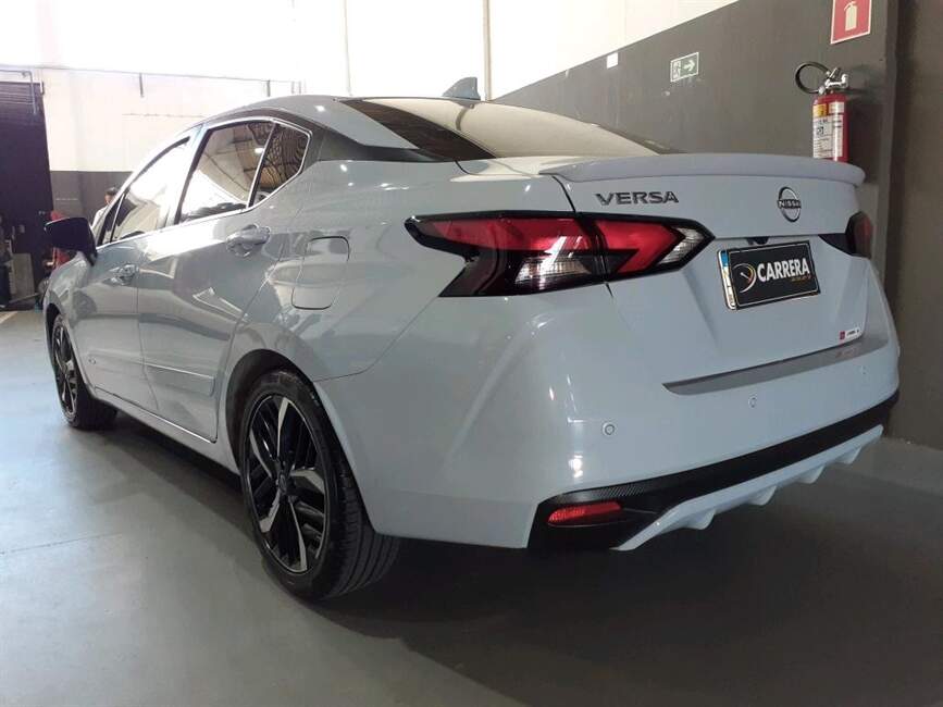 NOVO VERSA 1.6 EXCLUSIVE CVT