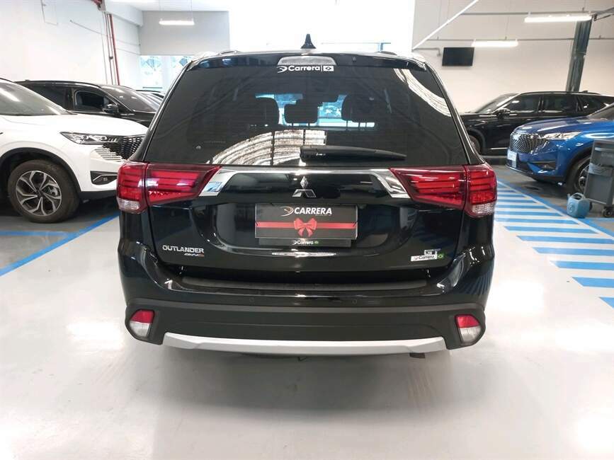 OUTLANDER 3.0 GT 4X4 V6 24V GASOLINA 4P AUTOMATICO