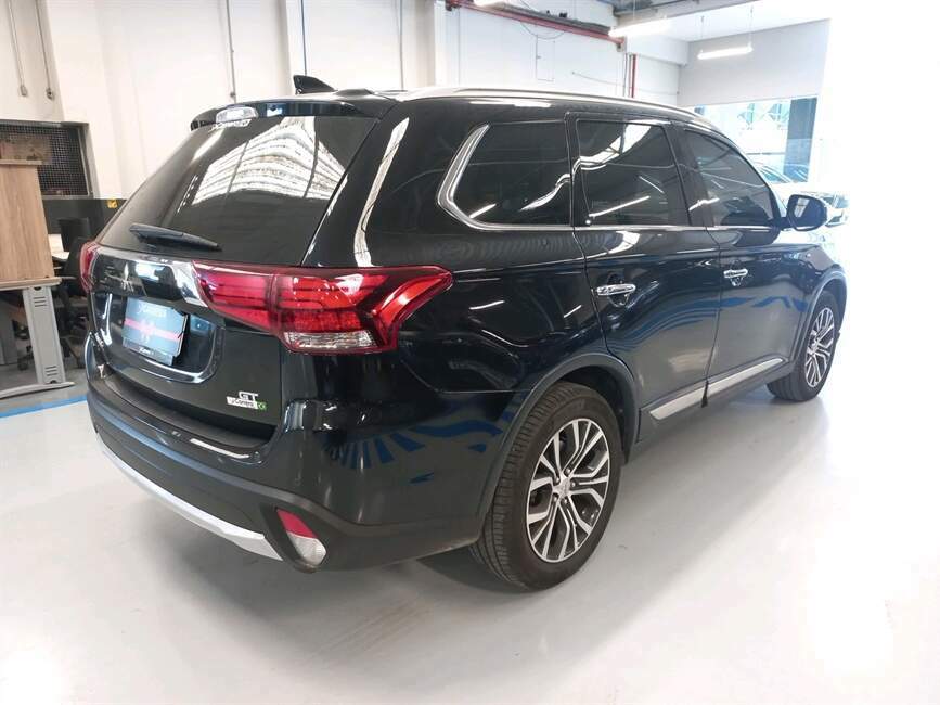 OUTLANDER 3.0 GT 4X4 V6 24V GASOLINA 4P AUTOMATICO