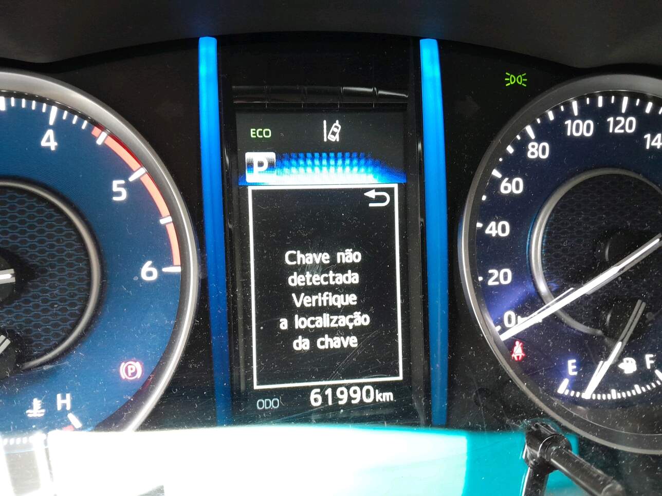 HILUX SW4 2.8 D-4D TURBO DIESEL SRX 4X4 AUTOMÁTICO