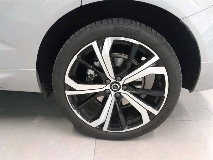 XC60 2.0 T8 RECHARGE ULTIMATE DARK AWD GEARTRONIC