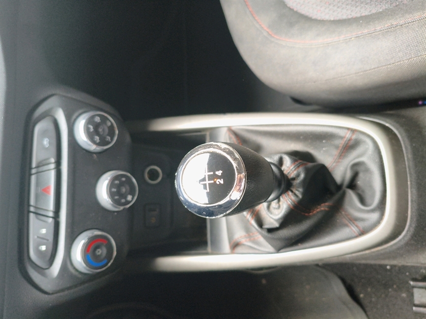 ONIX 1.4 MPFI LT 8V FLEX 4P MANUAL