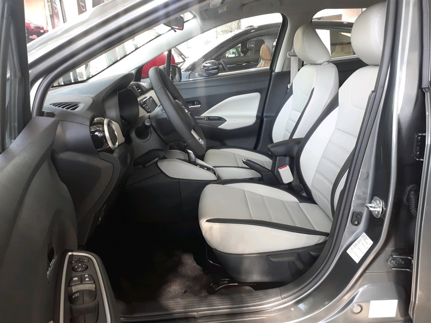 VERSA 1.6 16V FLEX EXCLUSIVE XTRONIC
