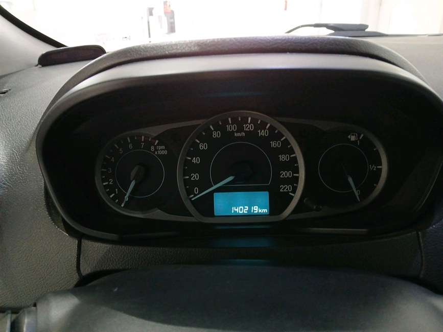 KA 1.0 TI-VCT FLEX SE PLUS SEDAN MANUAL